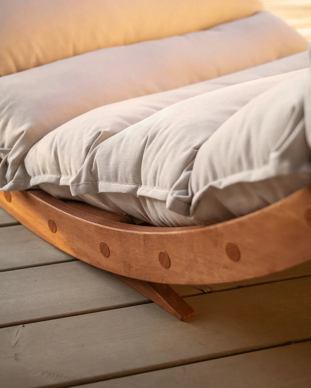Wedges-outdoor-brown-2_jpg - Les Jardins de Maison